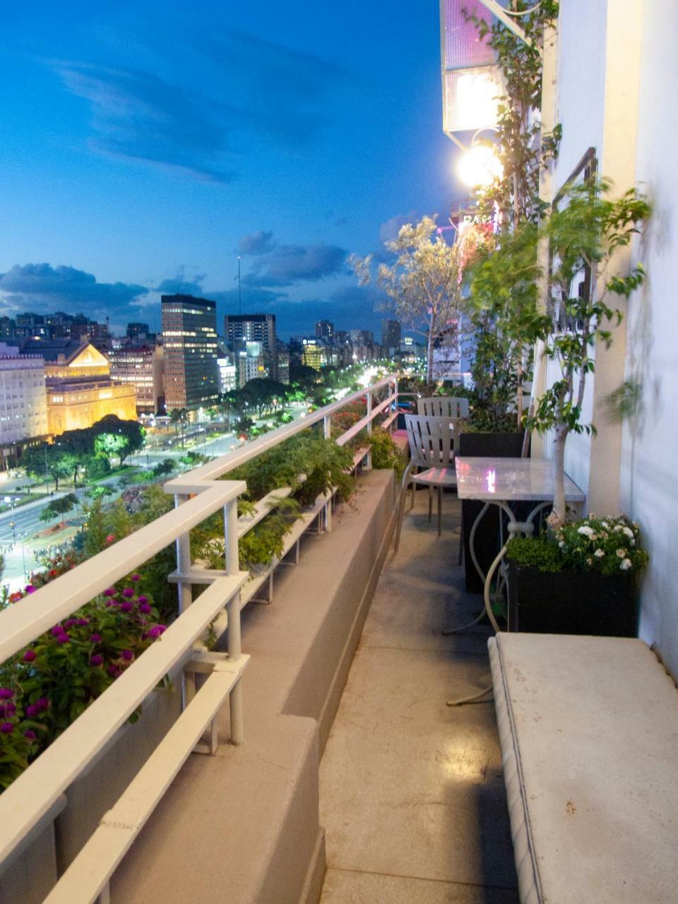 Penthouse frente al Obelisco con terraza Appartamento Buenos Aires Esterno foto