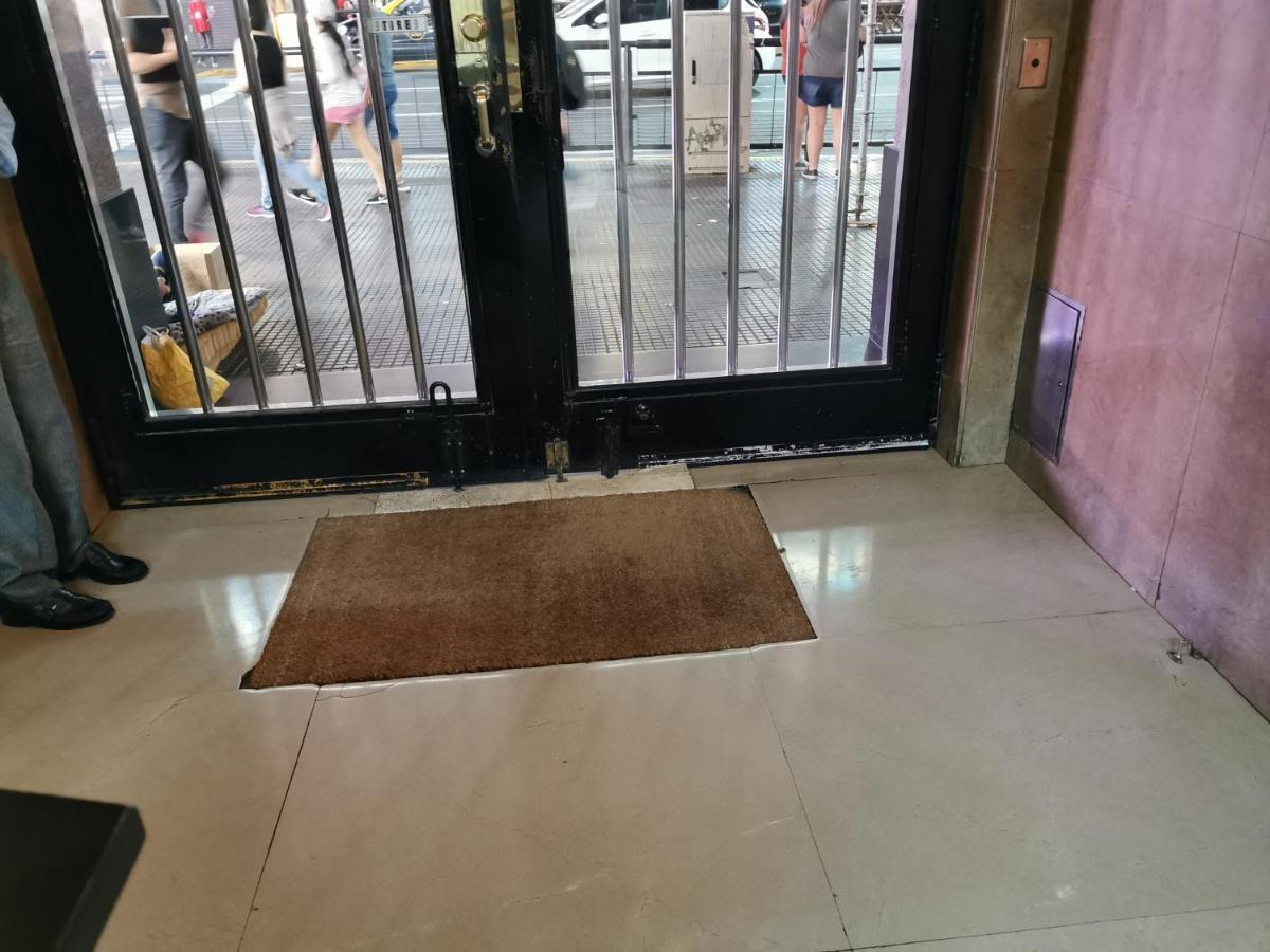 Penthouse frente al Obelisco con terraza Appartamento Buenos Aires Esterno foto